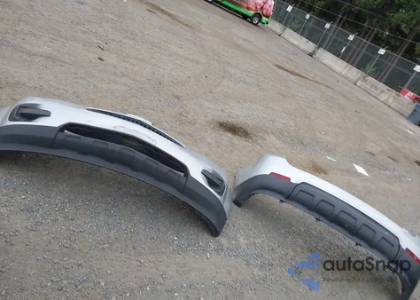 2015 Chevrolet Equinox Ls z USA, uszkodzony, nr VIN 1GNALAEK6FZ110428